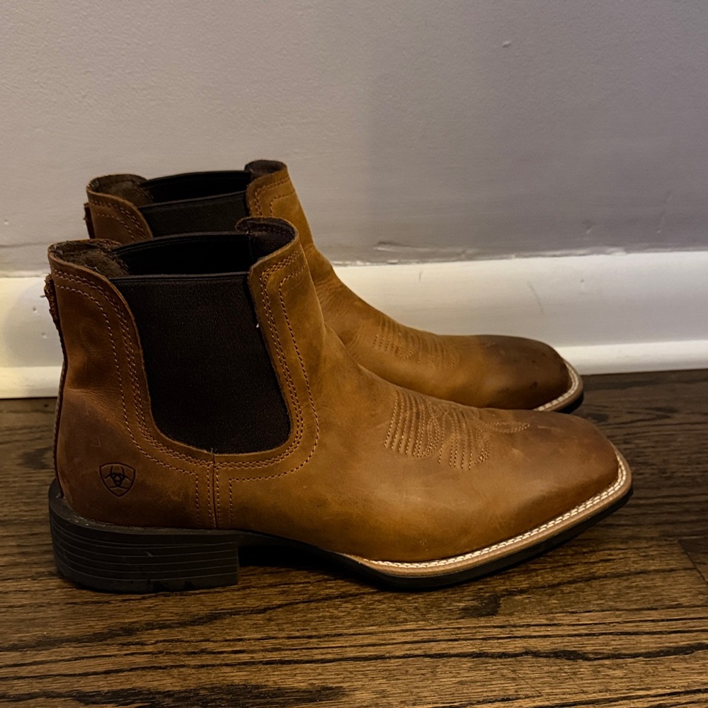 Ariat Men's Tan Leather Ankle Boots